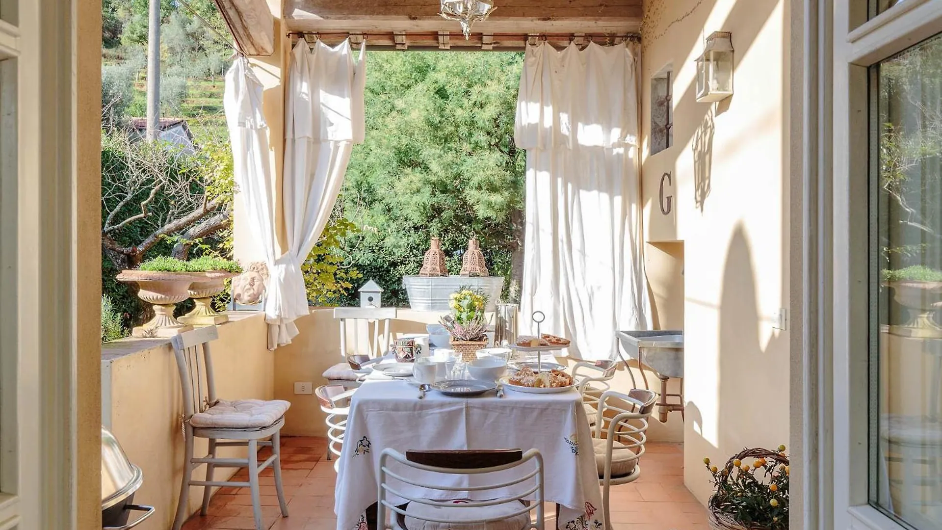 Villa Label, When Creativity Meets Style In Endless Romanticism Corsanico-Bargecchia
