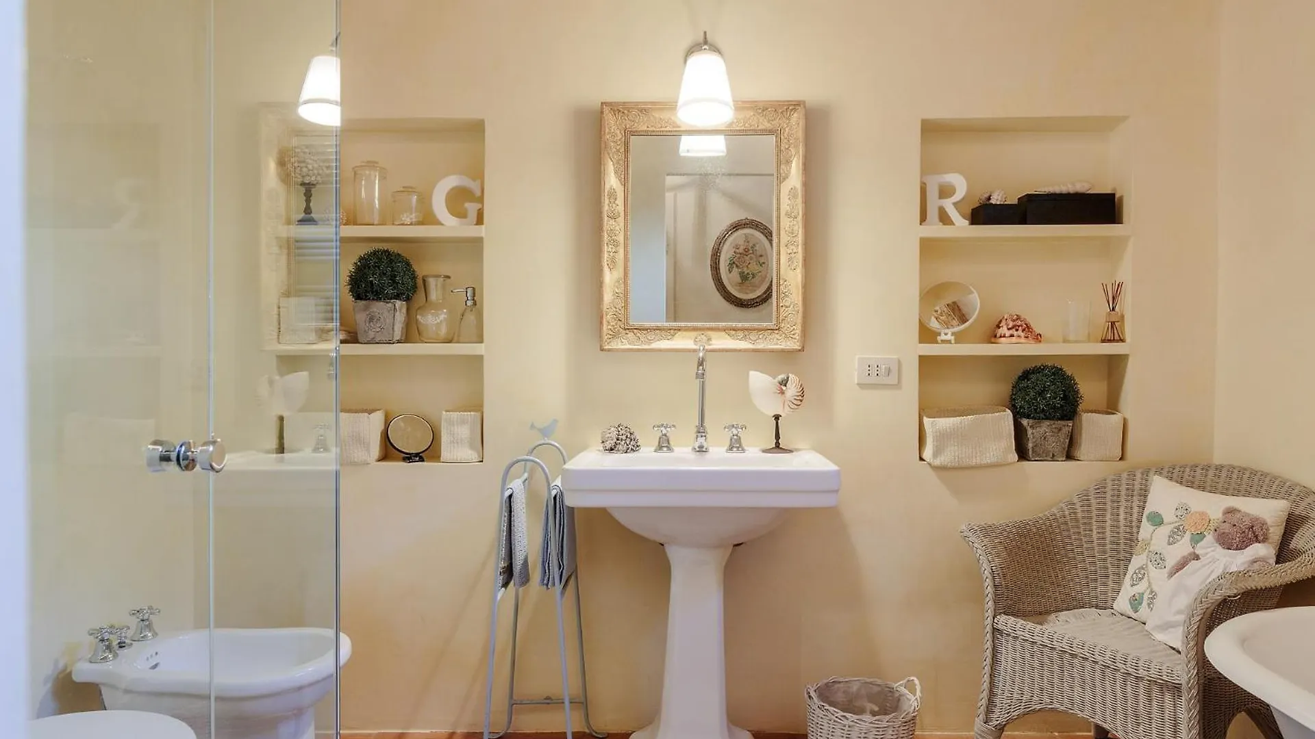 Villa Label, When Creativity Meets Style In Endless Romanticism Corsanico-Bargecchia 0*,  Italia