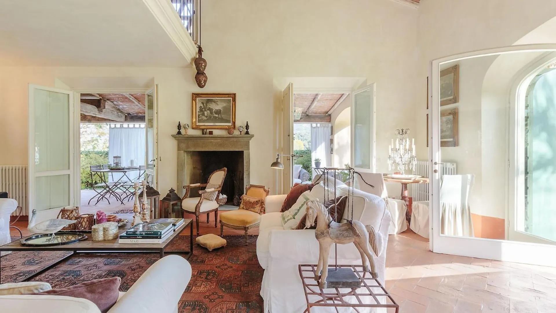Villa Label, When Creativity Meets Style In Endless Romanticism Corsanico-Bargecchia 0*,  Italia