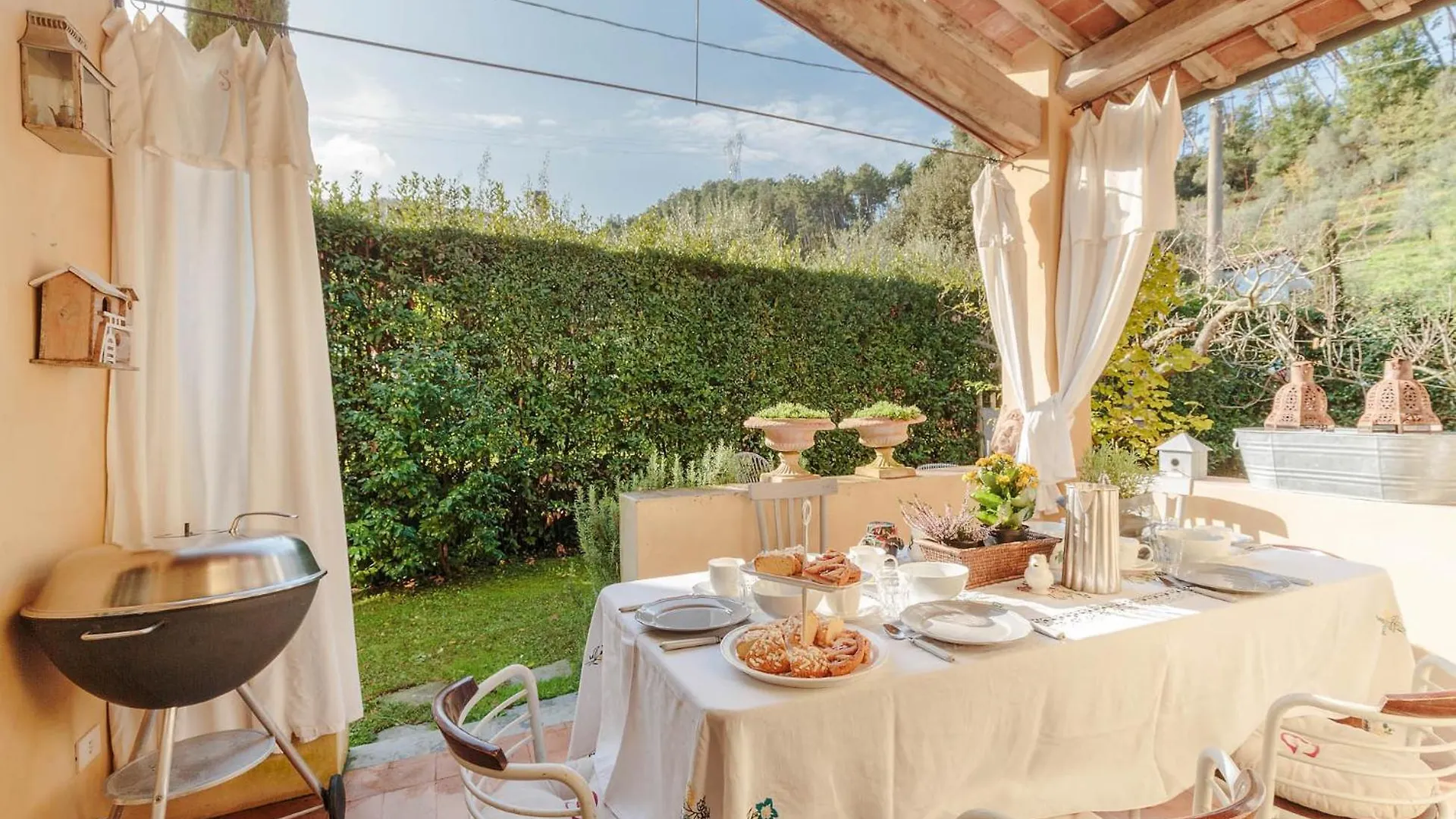 Villa Label, When Creativity Meets Style In Endless Romanticism Corsanico-Bargecchia